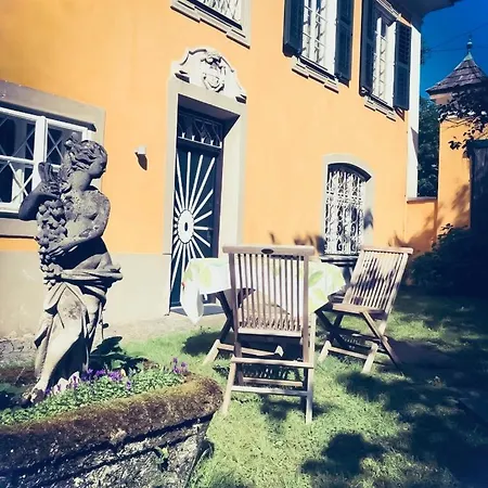 Apartamento Schloss Mit Eigenem Garten Und Parkplatz Salzburgo