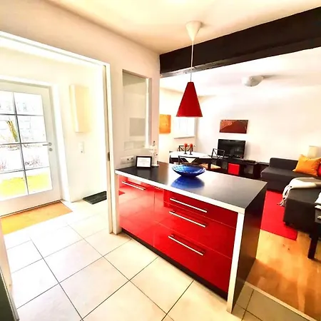 Apartman Schloss Mit Eigenem Garten Und Parkplatz